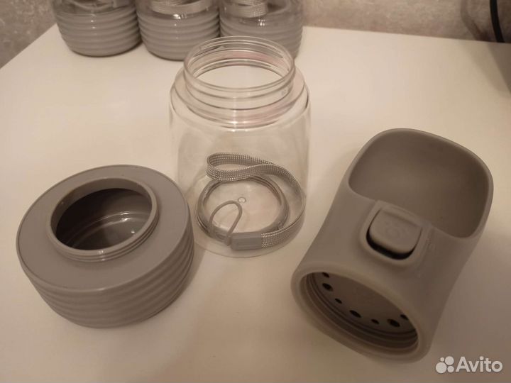 Поилка-кормушка для собак на прогулку