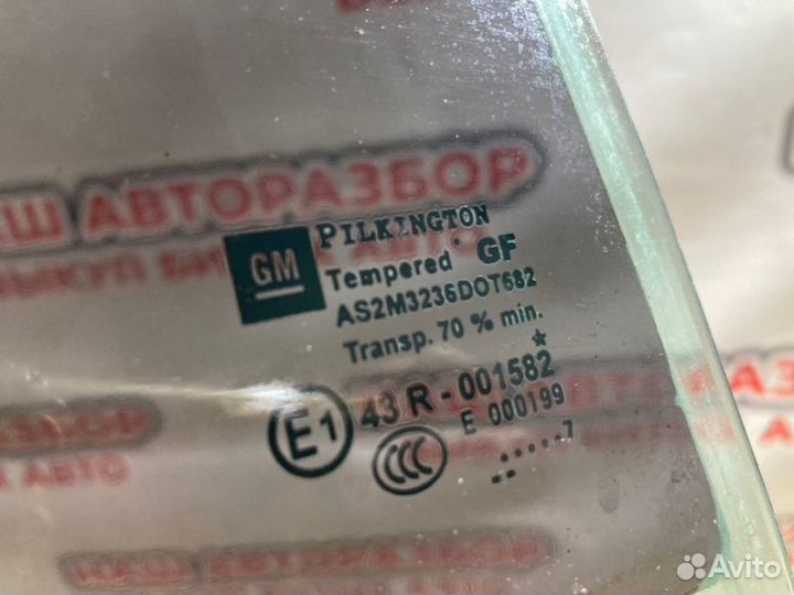 Форточка двери задняя правая Opel Zafira B