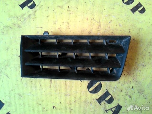 Решетка радиатора Renault Megane 2 2003-2009