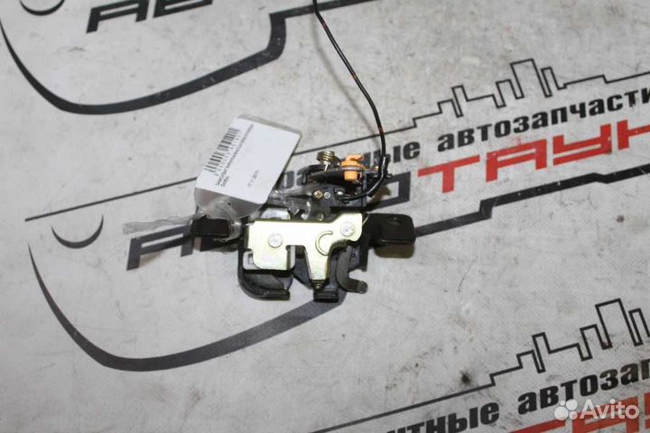 Замок багажника mazda demio DW3W DW5W