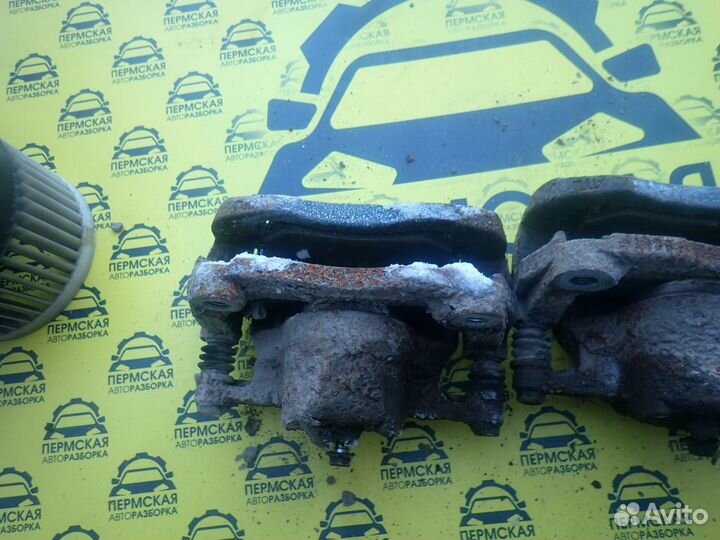 Суппорт передний Nissan Qashqai (J10) 2006-2014