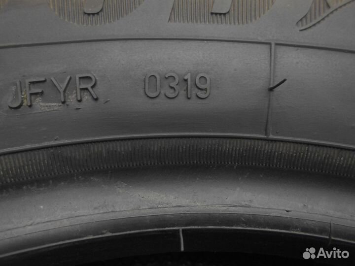 Goodyear EfficientGrip Performance 205/60 R16