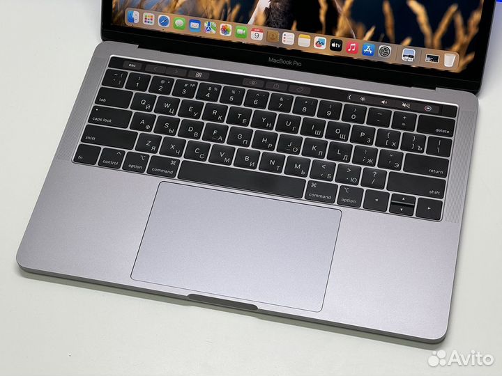 Топовый MacBook Pro 13 Core i7 / 16gb / 512gb