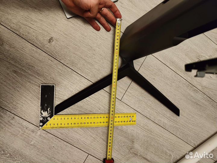 Ноги для мониторов / Кронштейны