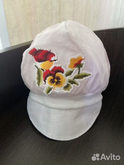 Панамки и кепки для девочки