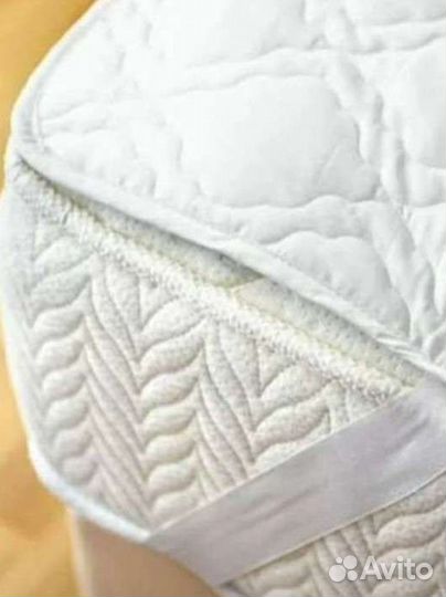 Наматрасник 90 х 200 с резинками по бокам