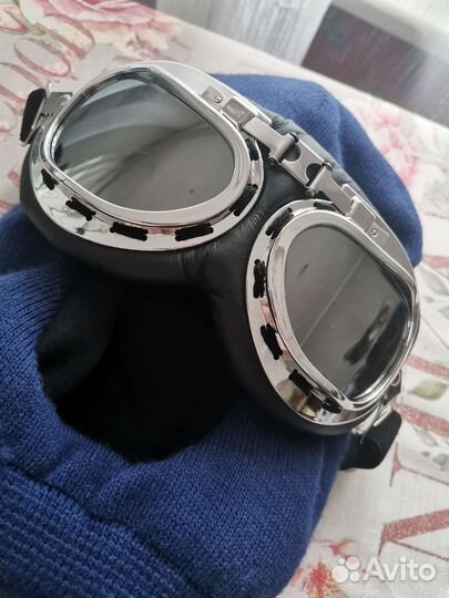 Шлем-шапка с очками