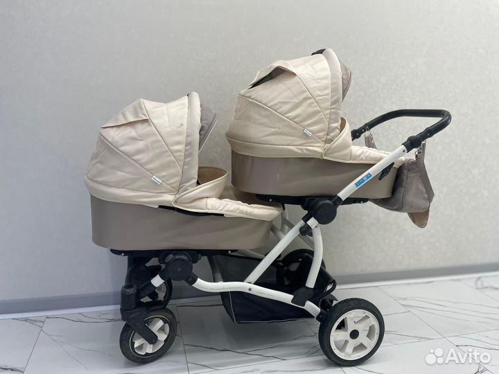 Коляска для двойни