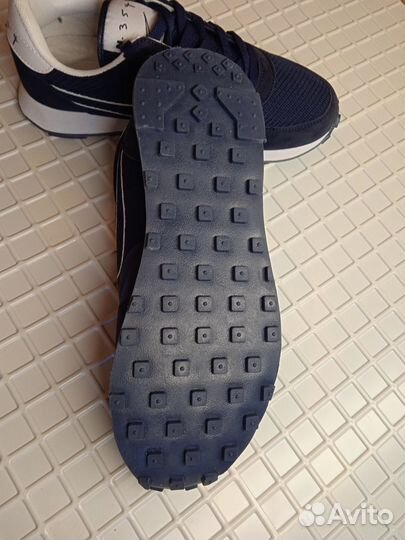 Кроссовки Nike
