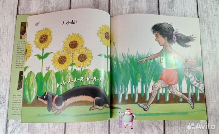 Книга на английском The scariest thing in the gard