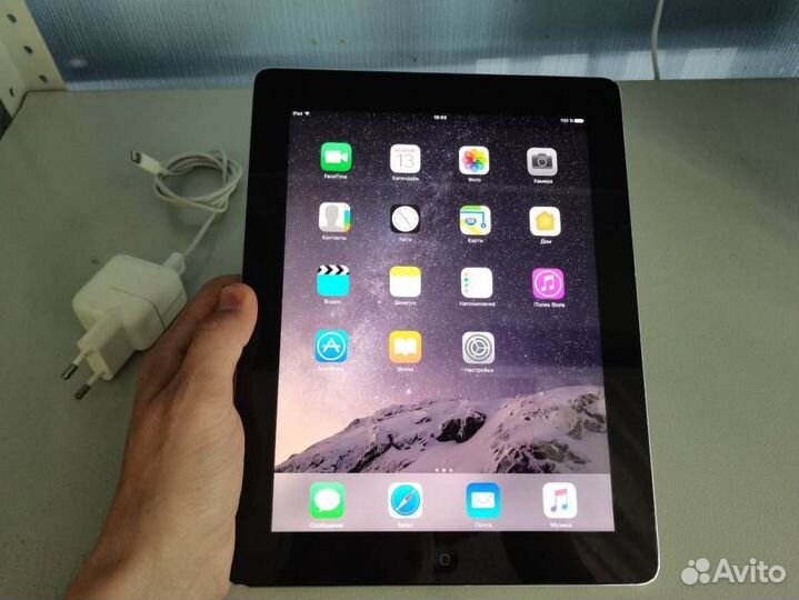 iPad 4 Wi-Fi. +Оригинальный Блок Зарядки
