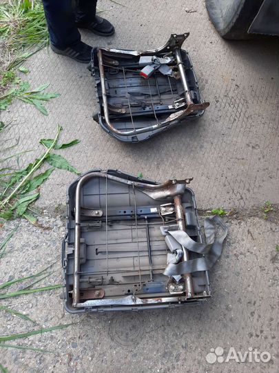 Задние сидения