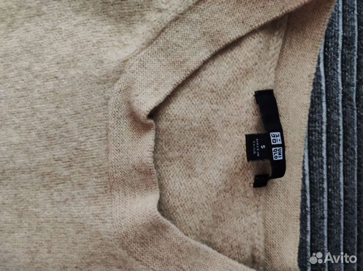 Свитер uniqlo овечья шерсть s
