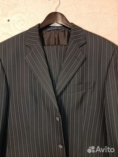 Мужской костюм классический приталенный