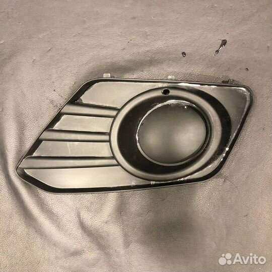 Заглушка противотуманной фары УАЗ Patriot 2014)