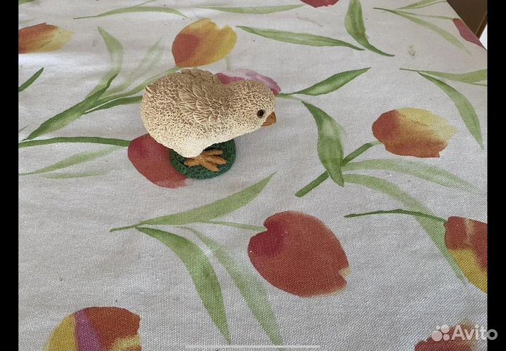 Статуэтка цыпленок
