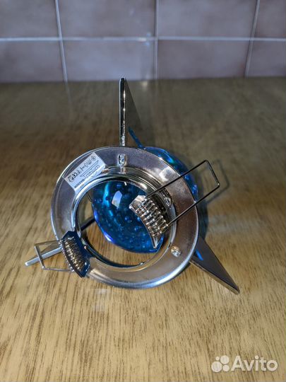 Светильник потолочный встраиваемый