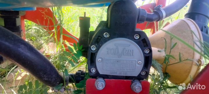 Продаю опрыскиватель