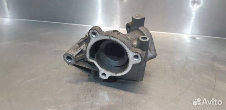 Корпус помпы Nissan X-Trail T30 QR20DE 2006