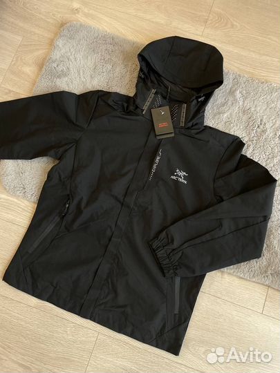 Ветровка arcteryx