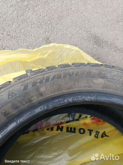 Triangle Snowlink TWT02 215/45 R17