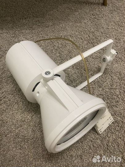 Трековый светильник металлогалогенновый 70Вт