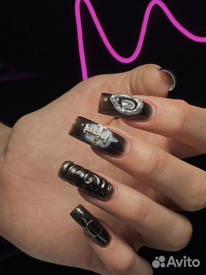 Мастер маникюра