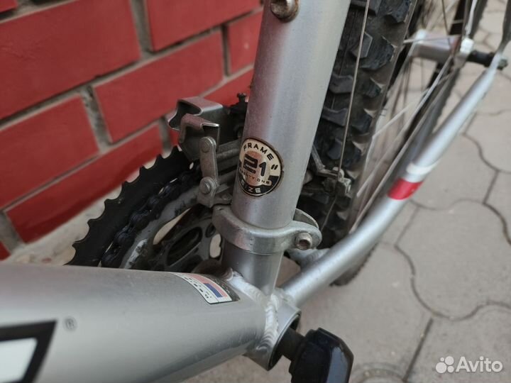 Горный велосипед Giant (рама 21)