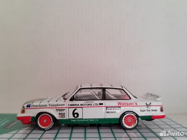 Tarmac Works Volvo 240 Turbo. 1/64