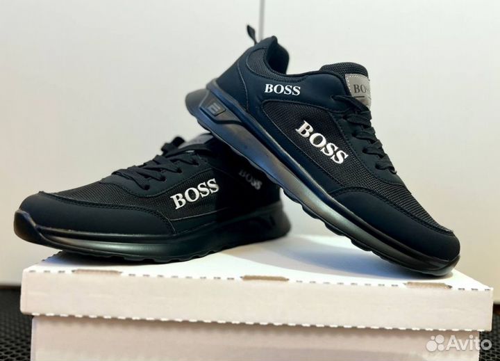 Кроссовки Boss эргономичные