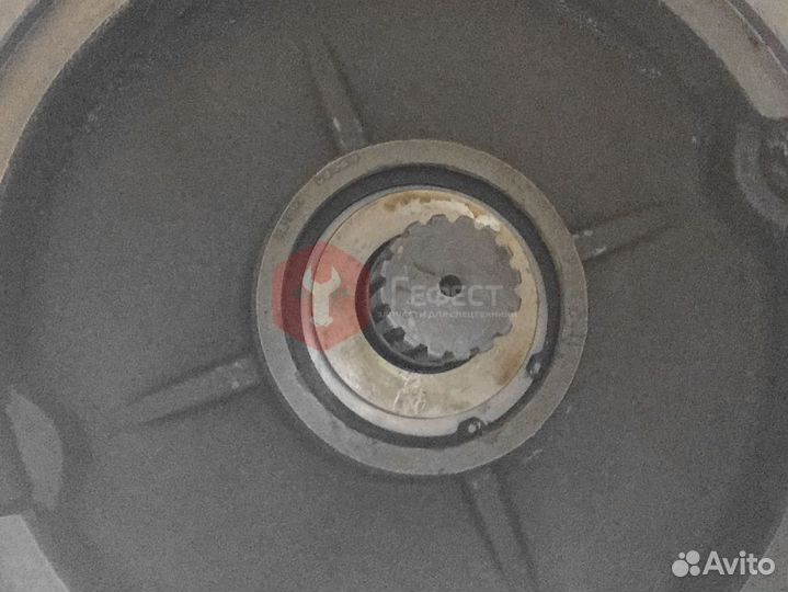 Гидромотор редуктора поворота Komatsu PC450-8