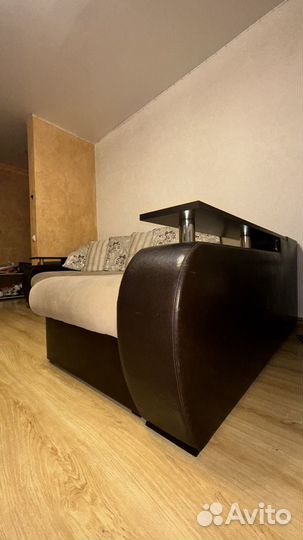 Угловой диван