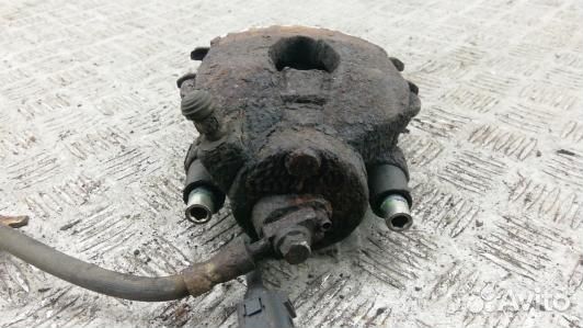 Суппорт тормозной передний левый volkswagen jetta