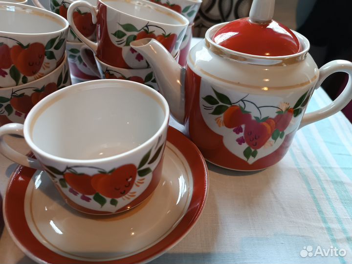 Чайный сервиз новый на 12 персон