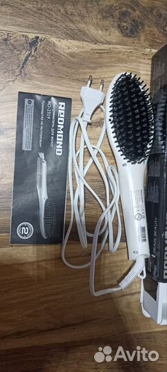 Выпрямитель для волос новый