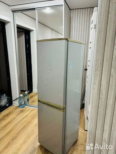 Холодильник samsung