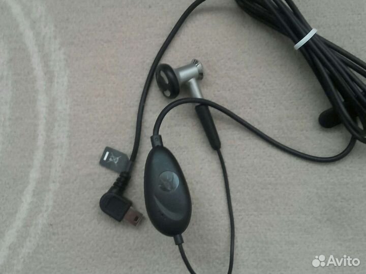 Гарнитура Motorola mini USB для телефона