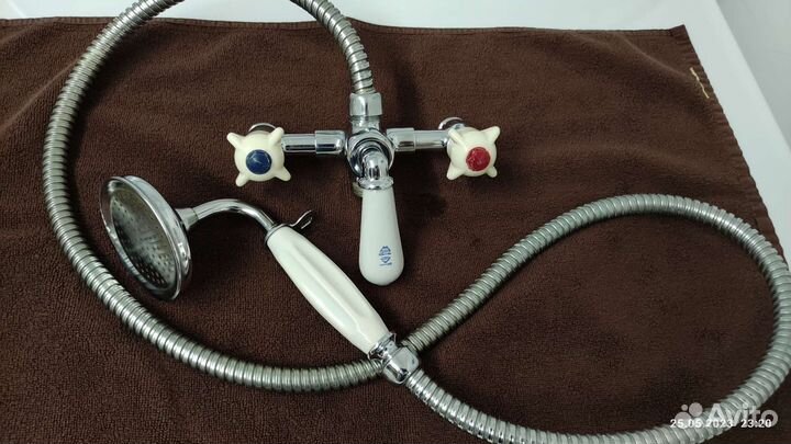 Смеситель для ванной с душем времён СССР