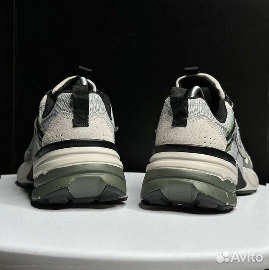 Кроссовки Nike V2K Run Runtekk