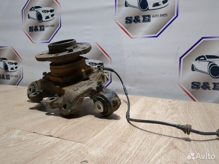 Кулак задний правый Bmw X3 F25 N47D20C 2013