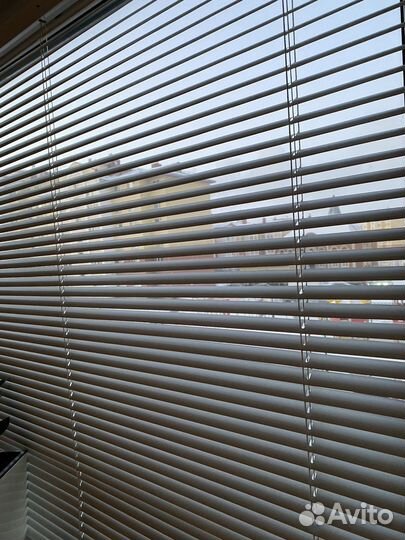 Жалюзи горизонтальные