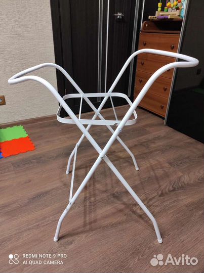 Подставка под ванночку