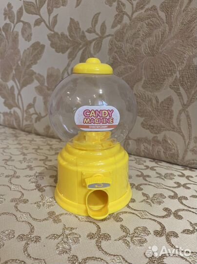 Детская игрушка автомат для жвачек
