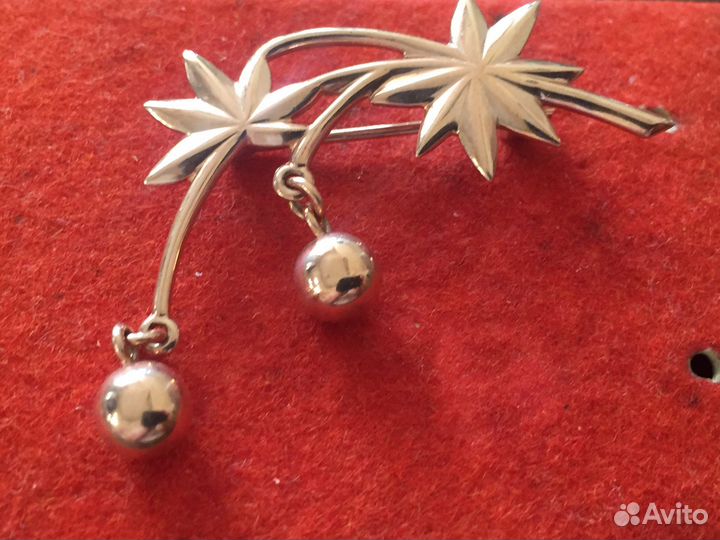 Золотая брошь СССР 585