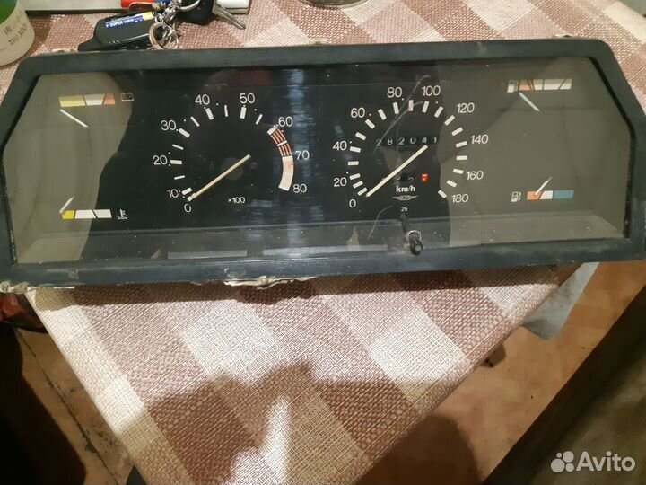 Приборная панель москвич 2141