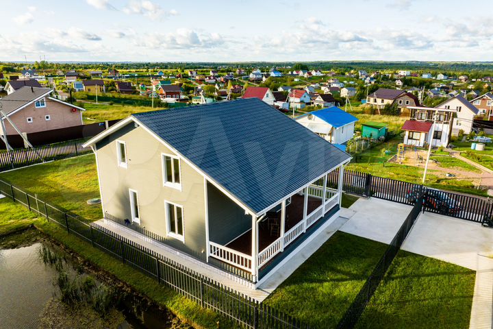 Коттедж 194 м² на участке 10 сот.