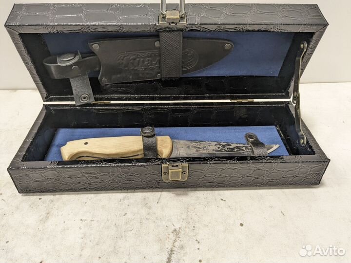 Нож Кизляр в кейсе