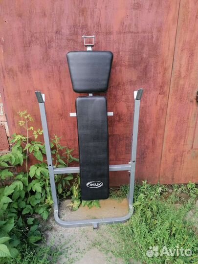 Скамья для жима со стойками и штангой бу