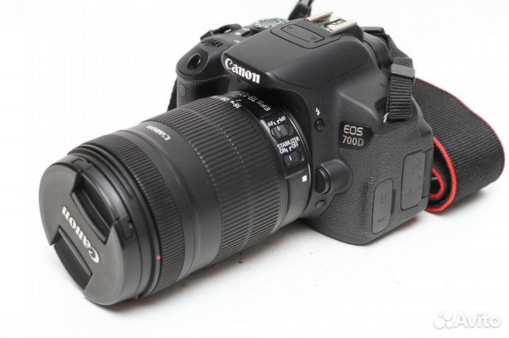 Canon 700D kit 18-135 is