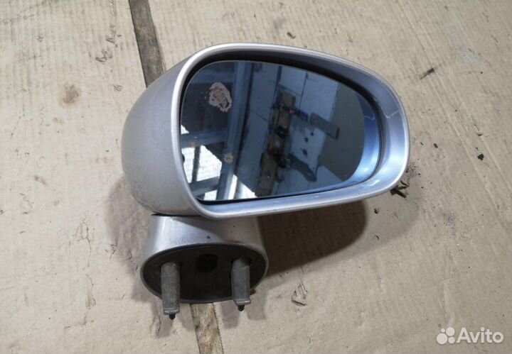 Зеокало правое audi tt 8n